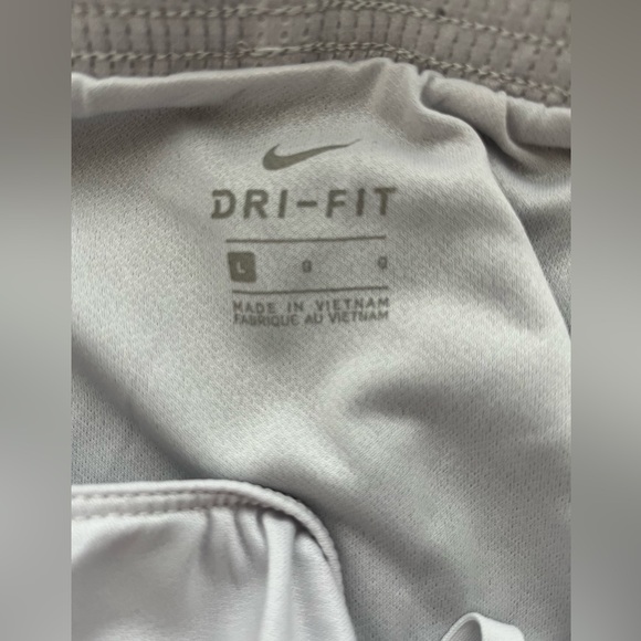 Nike Dri-Fit Charcoal Gray Running Shorts Athletic Gym Workout Lined 3” Sz L - Picture 4 of 7